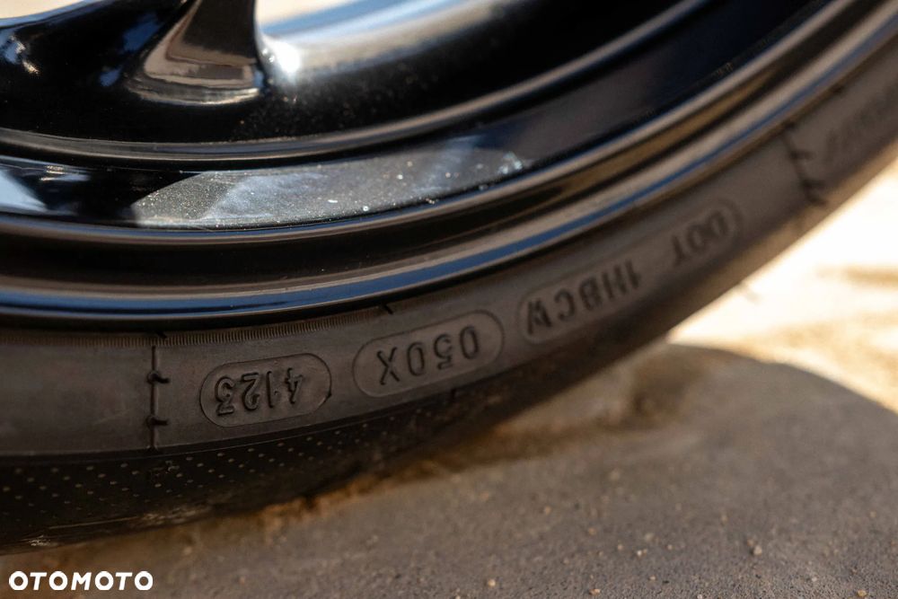 Triumph Trident - 28