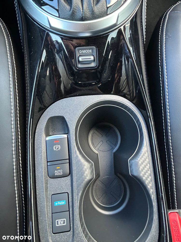 Nissan Juke 1.6 Hybrid Pulse AMT - 22