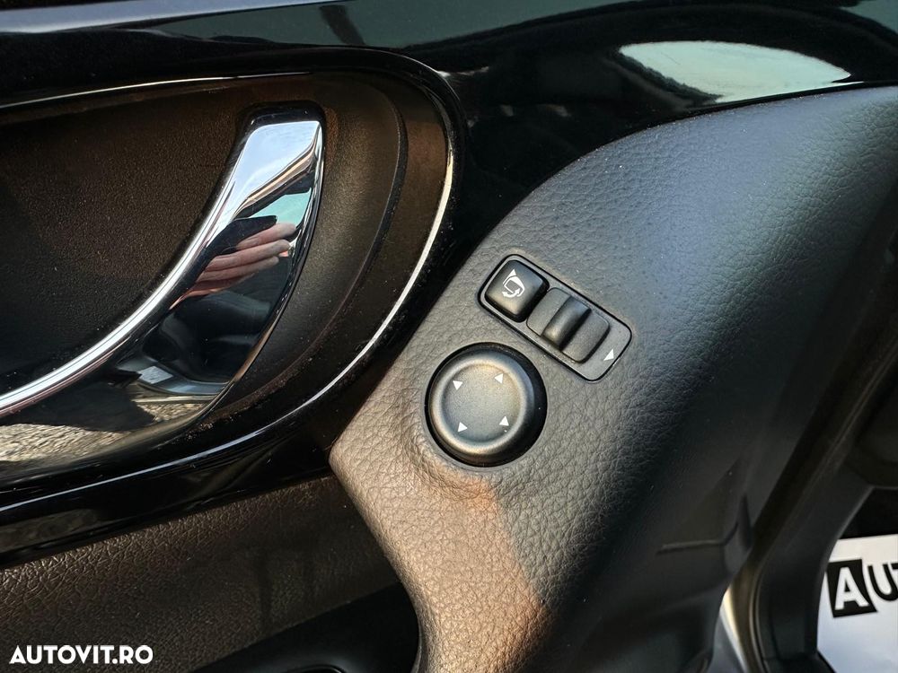 Nissan Qashqai 1.6 DCI TEKNA+ - 13