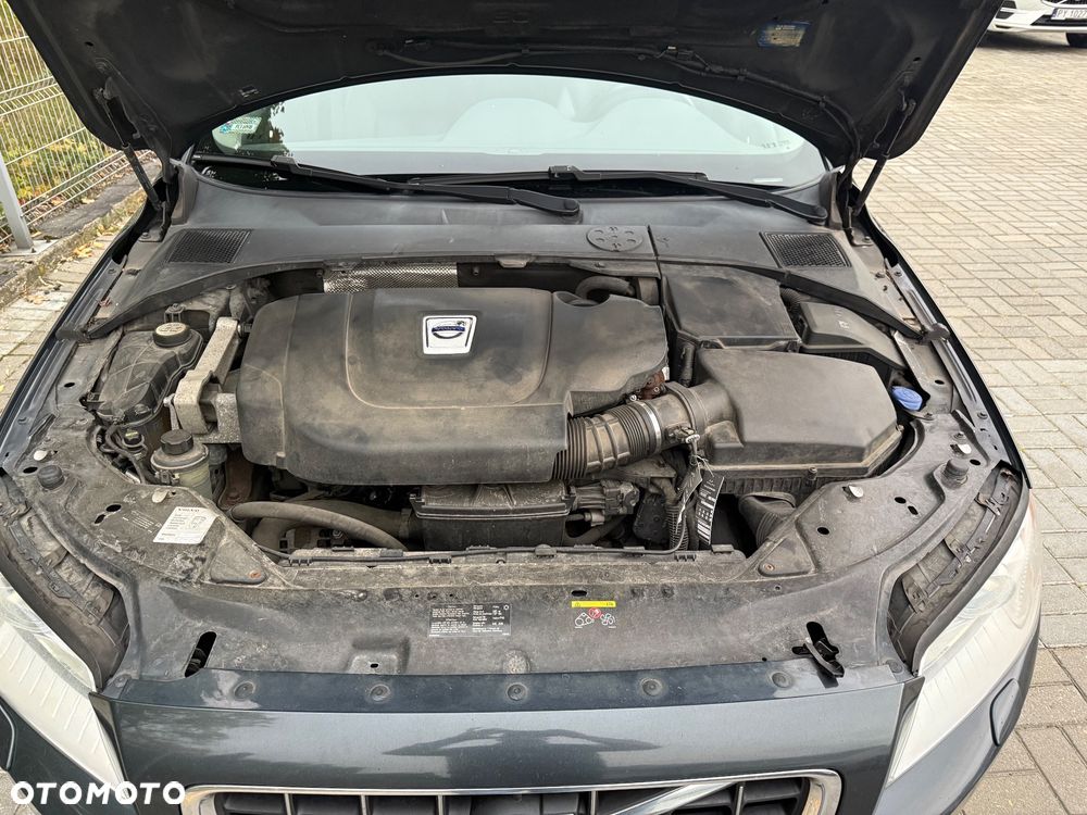 Volvo V70 D3 Summum - 18