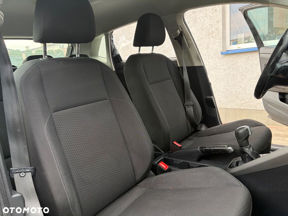 Volkswagen Polo - 18