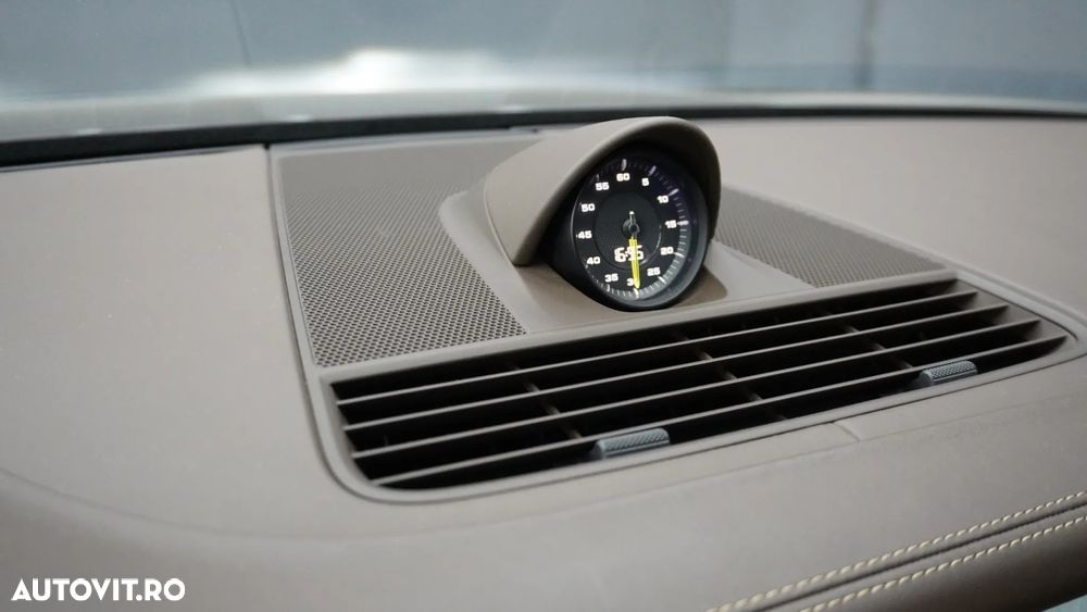 Porsche Panamera 4 E-Hybrid - 21