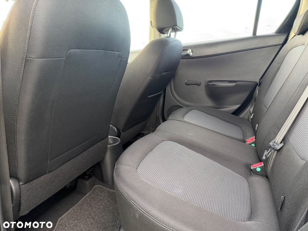 Hyundai i20 1.25 Wersja Jubileuszowa - 24