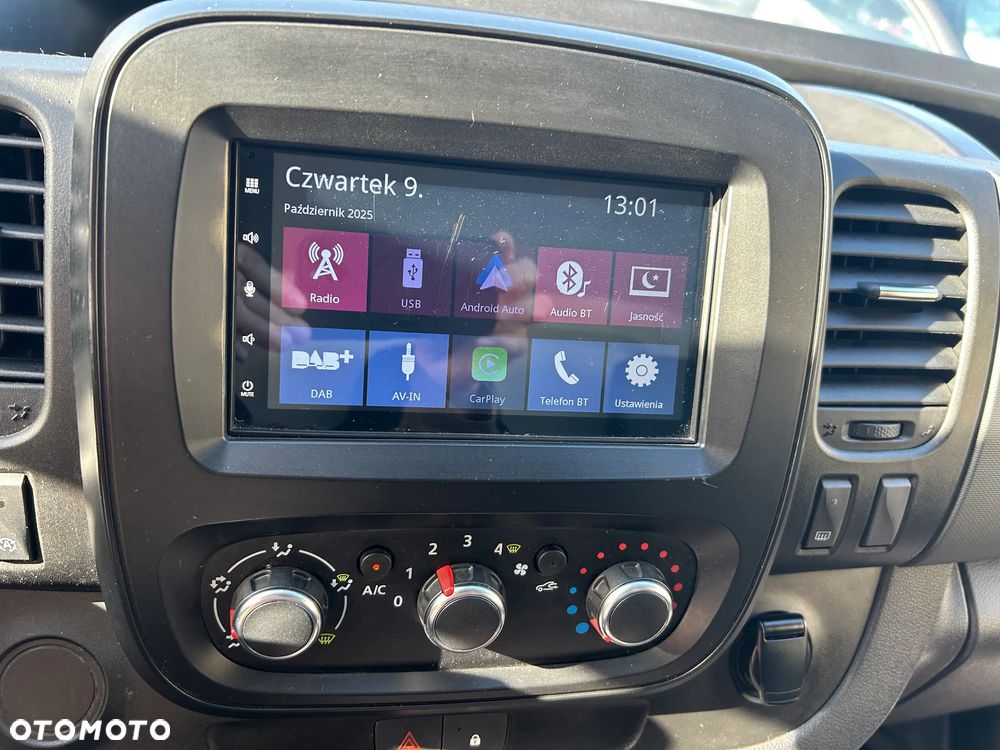 Renault Trafic - 15