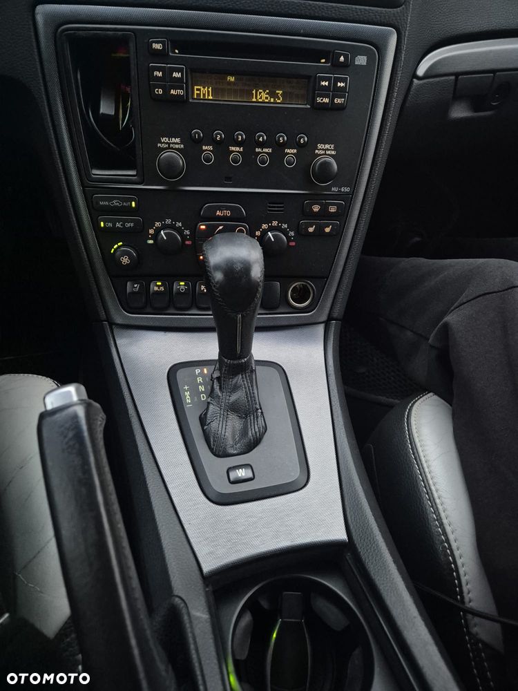 Volvo S60 2.4D5 Rubin - 8