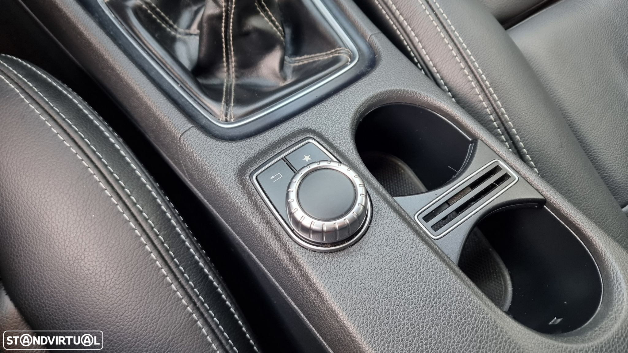 Mercedes-Benz CLA 180 - 12