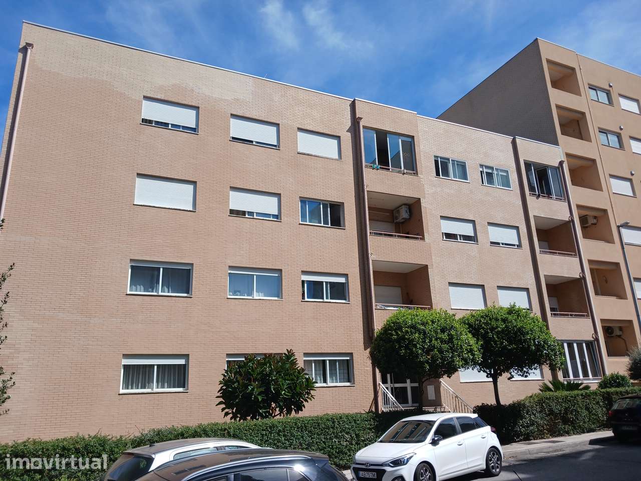 Apartamento T4 na Rua Irmãos Sousa – Lamaçães, Braga - Grande imagem: 2/17