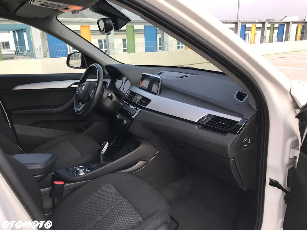 BMW X1 sDrive18i Business Edition - 27