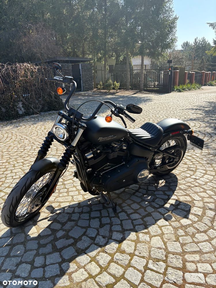 Harley-Davidson Softail Street Bob - 8