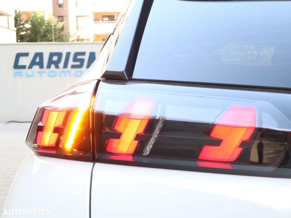 Peugeot 2008 PureTech 130 EAT8 Allure Pack - 9