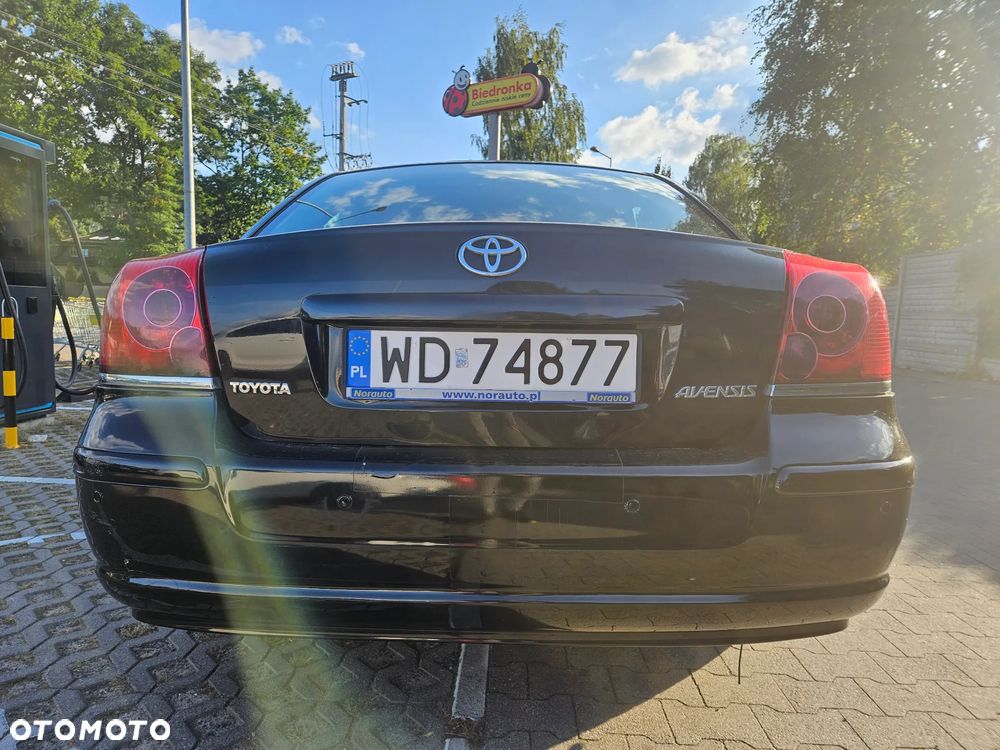 Toyota Avensis 1.8 VVT-i Luna - 11