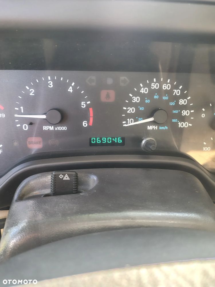 Jeep Wrangler - 9
