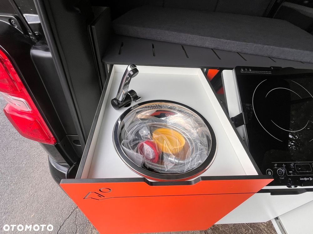 Peugeot Traveller Panama U10 2024r - 15