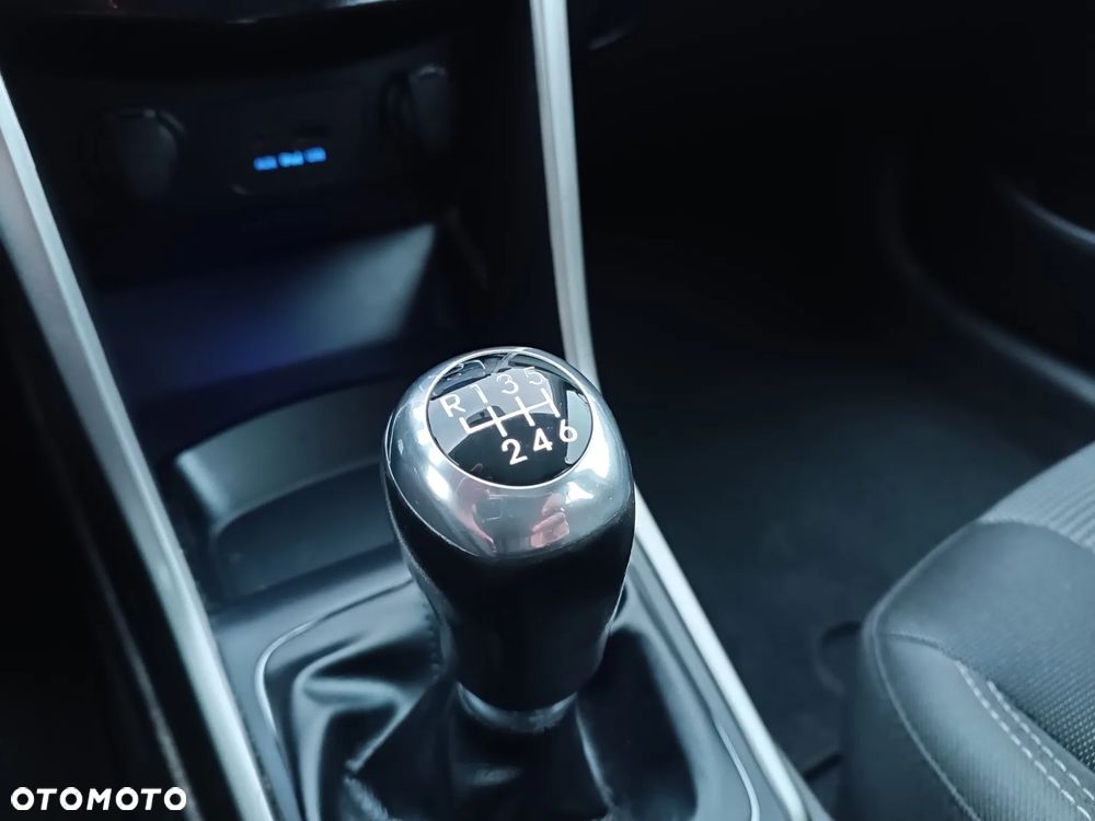 Hyundai i30 i30cw 1.4 Fifa World Cup Edition - 14