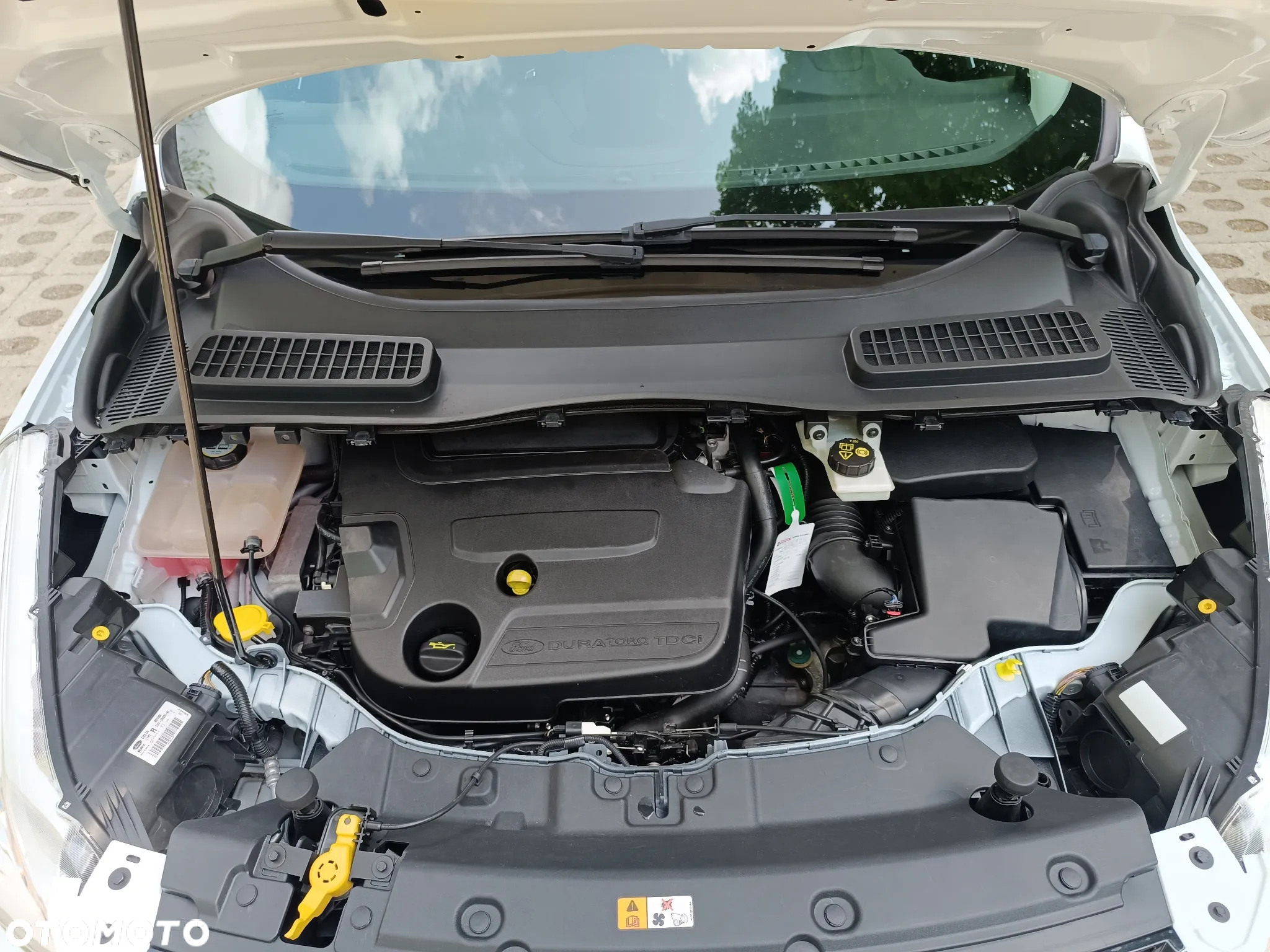 Ford Kuga 2.0 TDCi 2x4 Titanium - 36