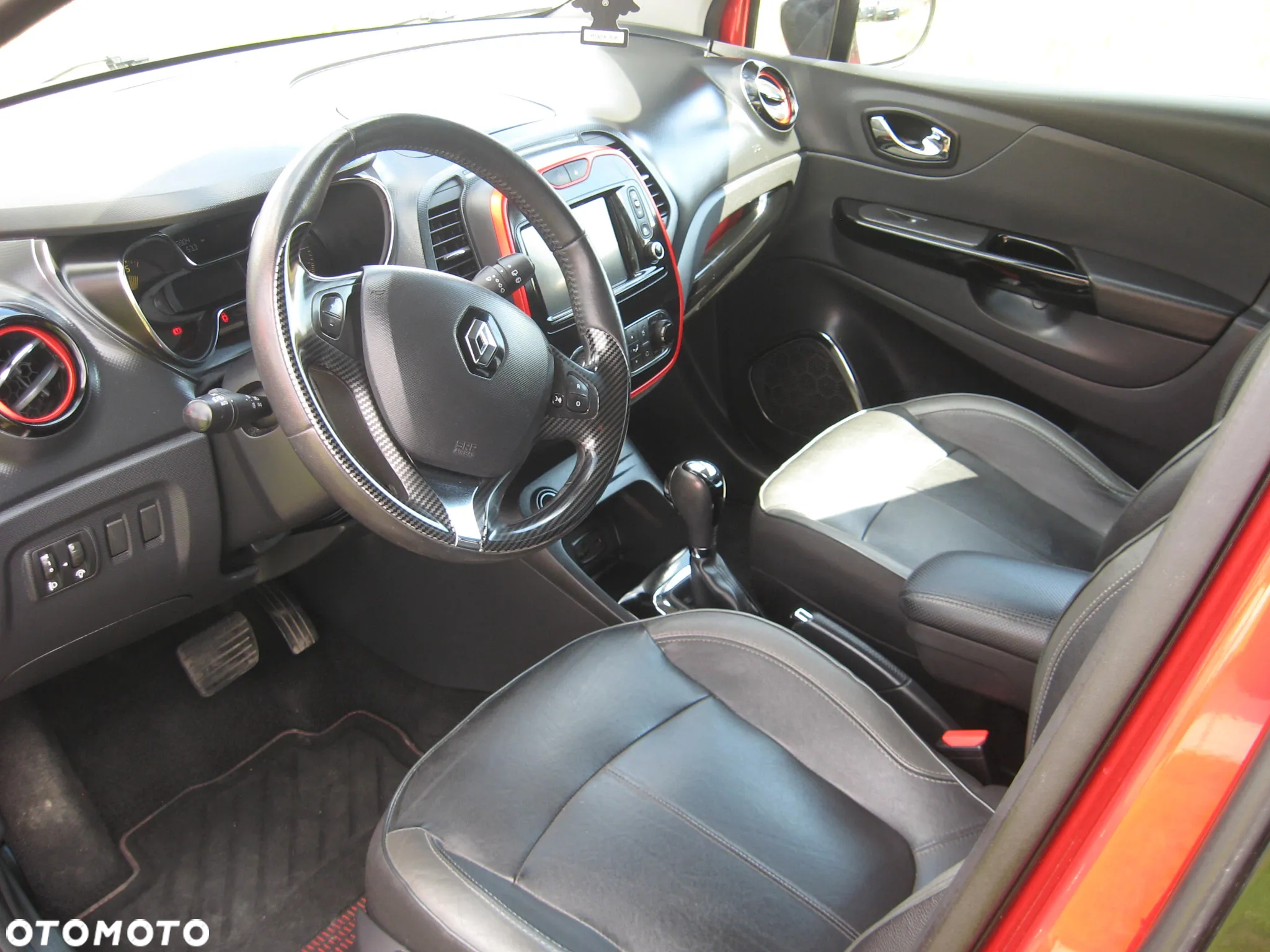 Renault Captur dCi 90 EDC Helly Hansen - 9