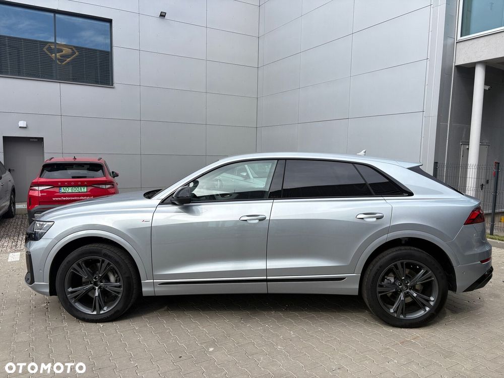 Audi Q8 - 6