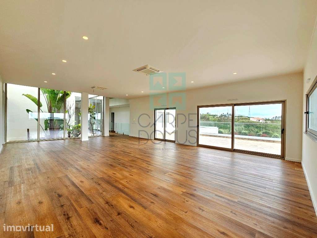 Excelente moradia T4, piscina e amplo jardim, em Peniche - Grande imagem: 3/60