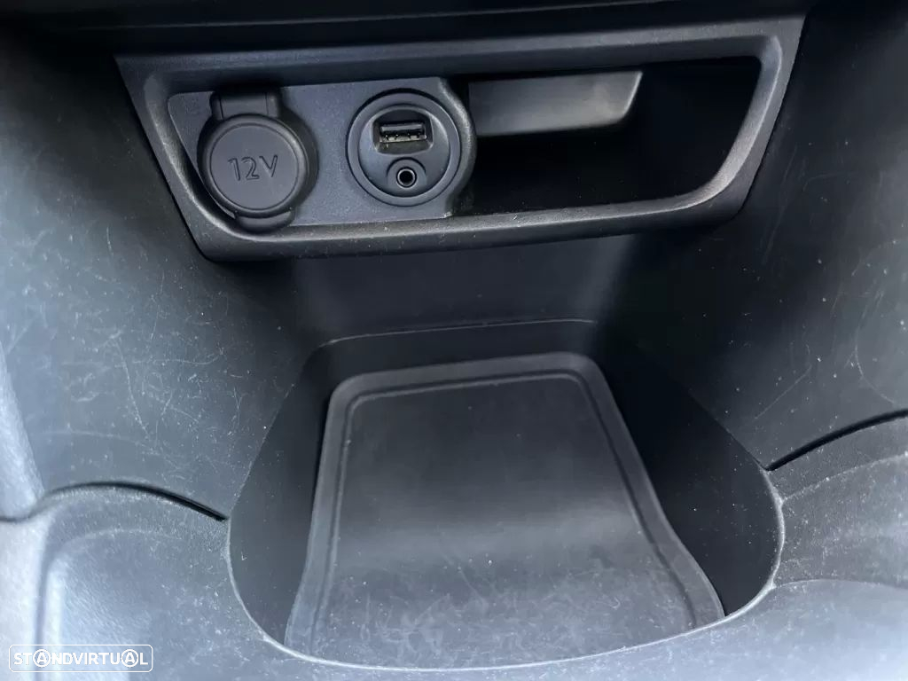 Peugeot 208 82 VTI Style - 19