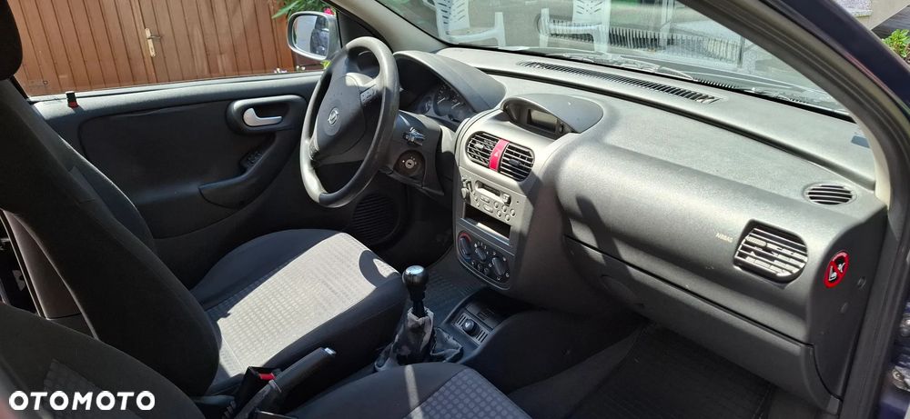 Opel Corsa - 10