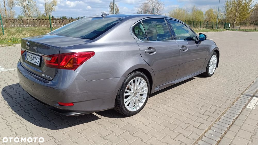 Lexus GS - 16