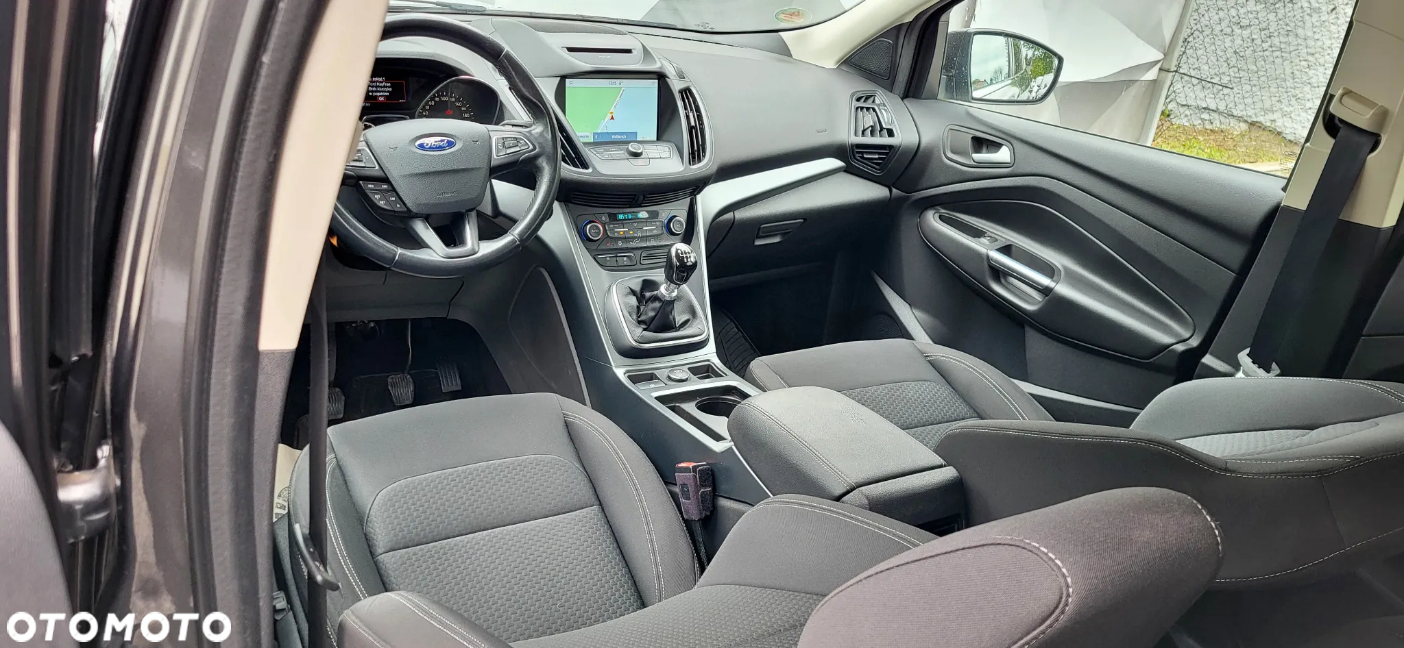 Ford Kuga 1.5 EcoBoost TITANIUM - 14