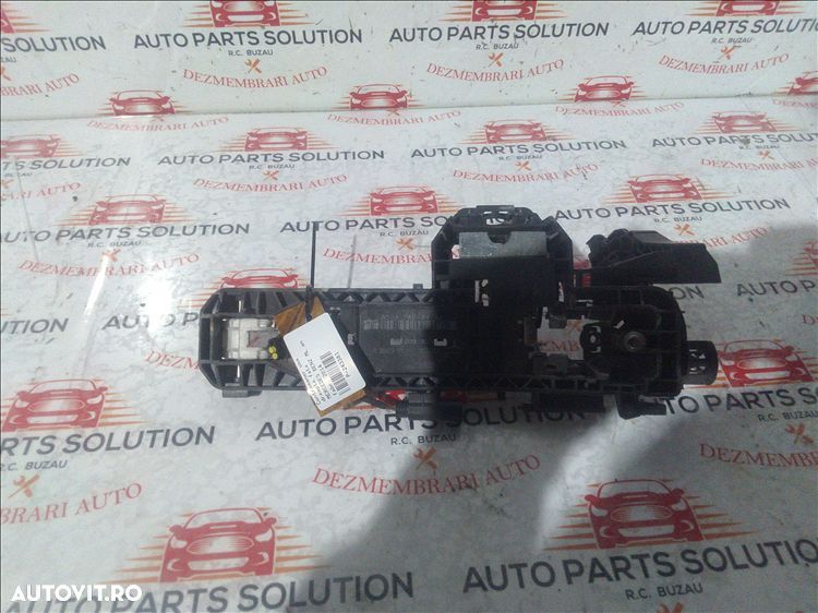 contramaner usa dreapta fata mercedes benz ml an fabr. 2014 - 1