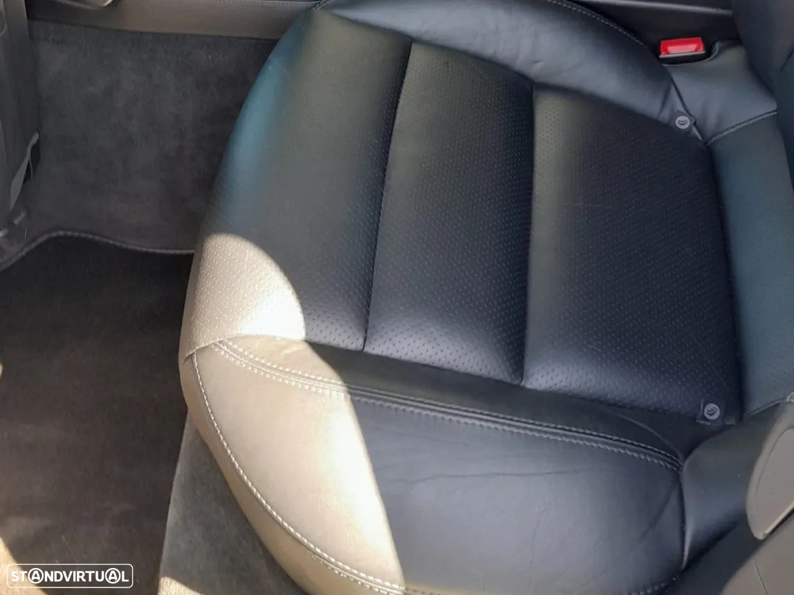 Porsche Panamera Turbo PDK - 31
