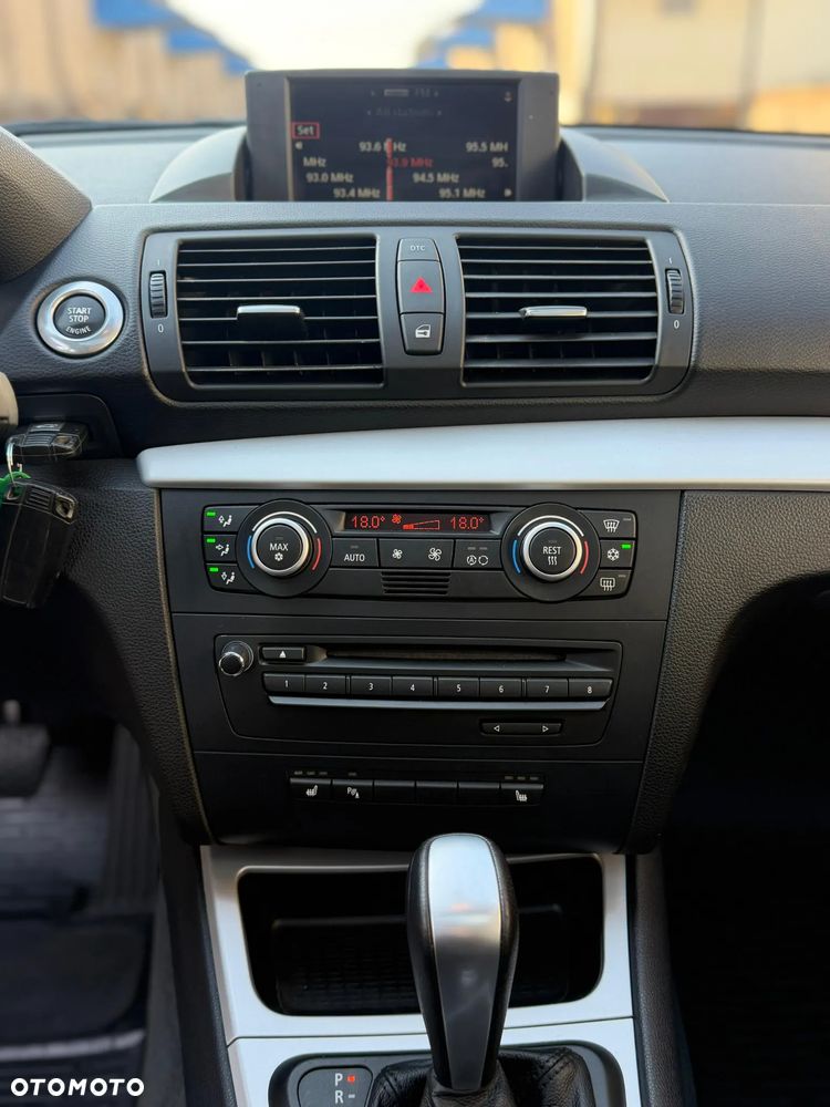 BMW Seria 1 123d DPF Edition Sport - 7