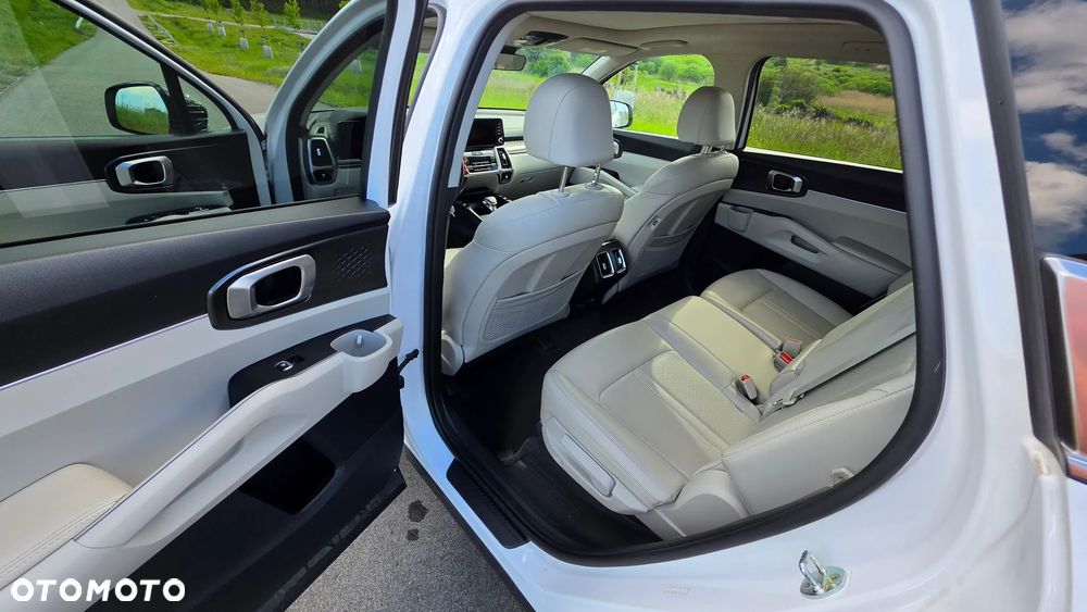 Kia Sorento - 9