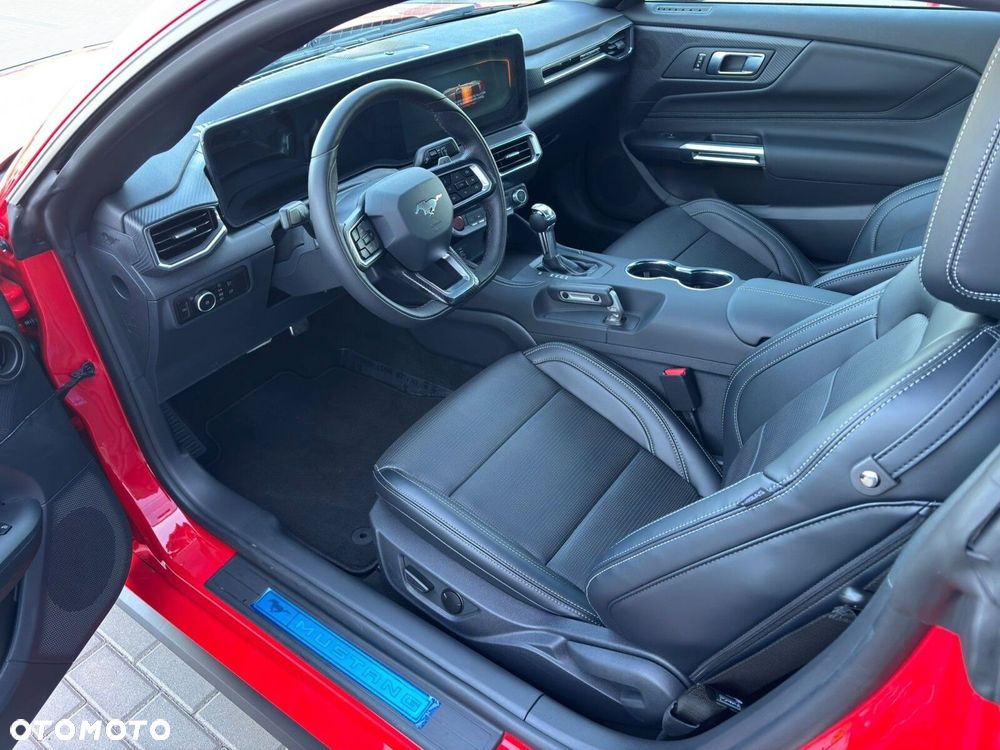 Ford Mustang - 17
