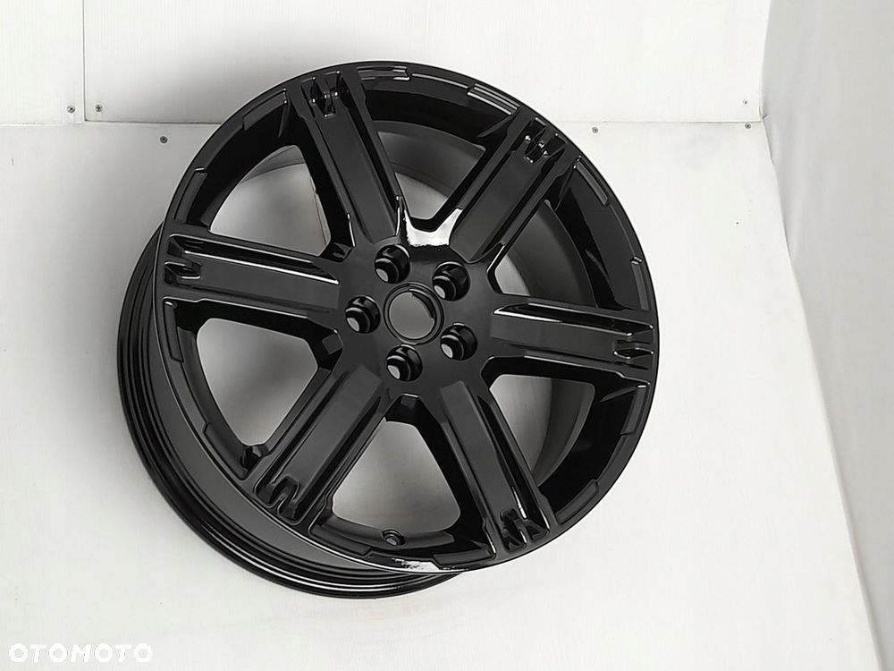 Felgi aluminiowe Land Rover 8.0 x 19 5x108 ET 45 - 4