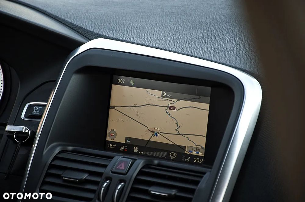 Volvo XC 60 DRIVe Momentum - 24