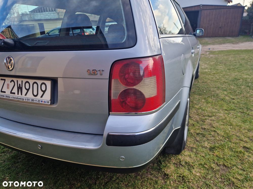 Volkswagen Passat - 4