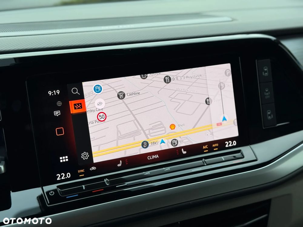 Volkswagen Multivan 2.0 TDI L2 Style DSG - 22