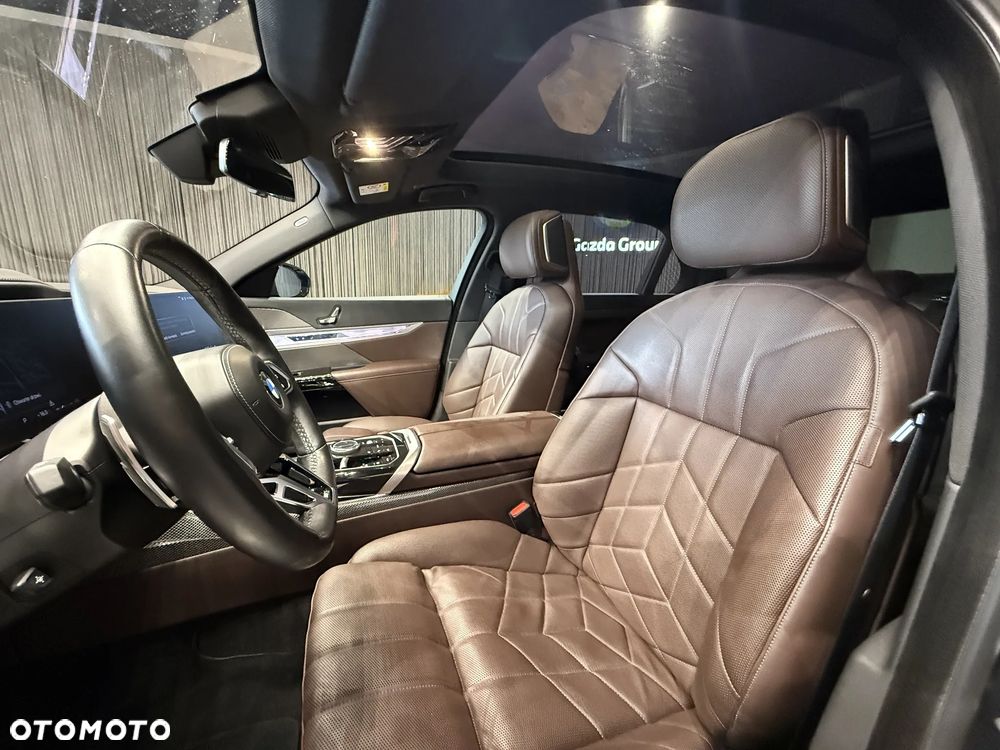 BMW Seria 7 740d xDrive mHEV sport - 19