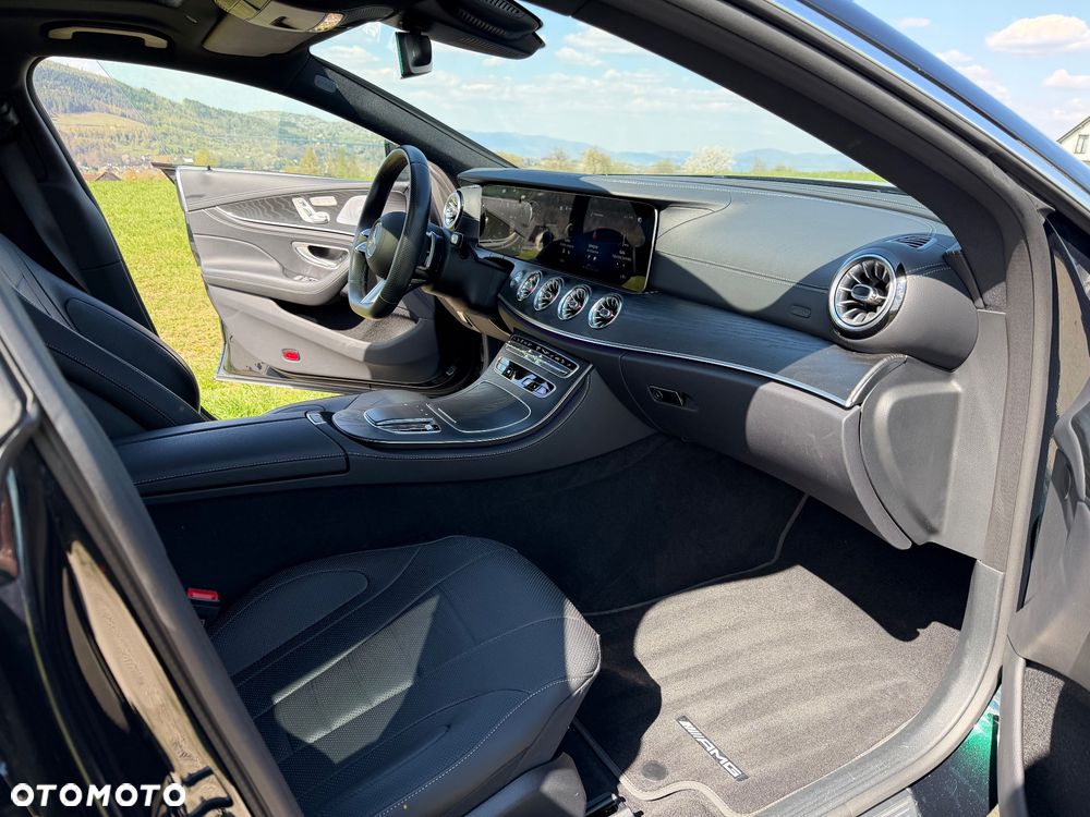 Mercedes-Benz CLS 300 d 4-Matic AMG - 28