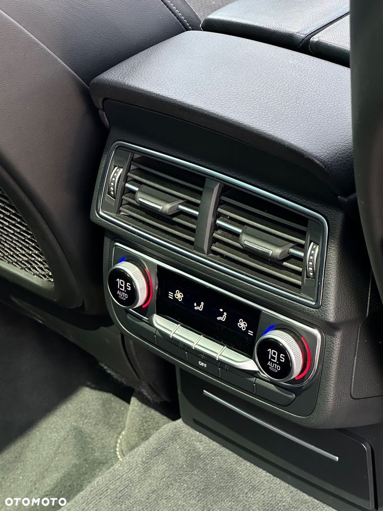Audi Q7 - 11