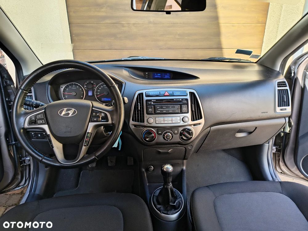 Hyundai i20 - 13