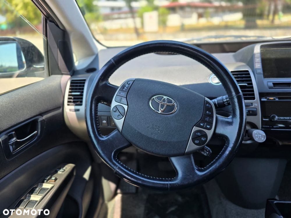 Toyota Prius 1.5 VVT-i Prestige - 10