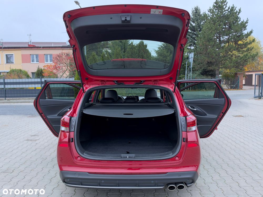 Hyundai i30 1.5 T-GDI 48V-Hybrid DCT N-Line - 16