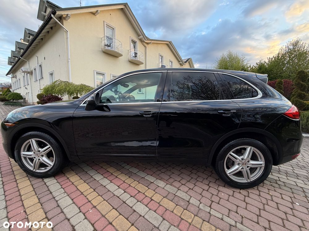 Porsche Cayenne - 5