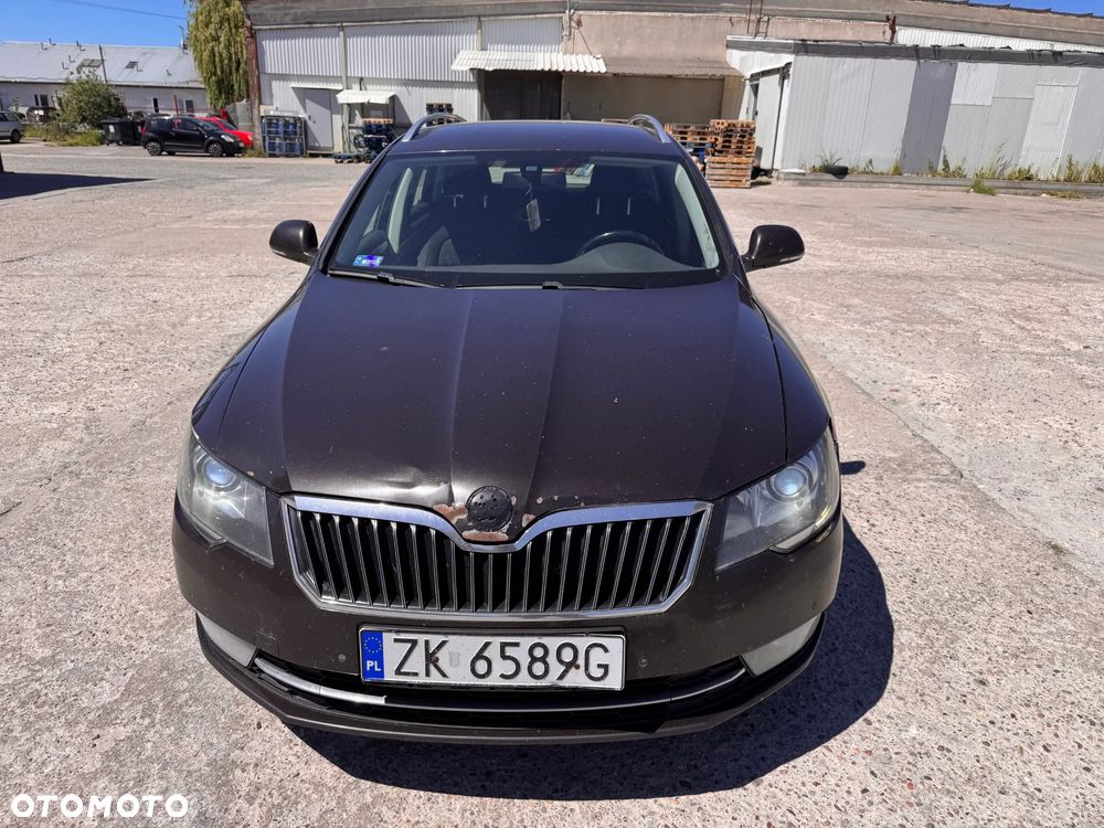 Skoda Superb 2.0 TDI Ambition - 1