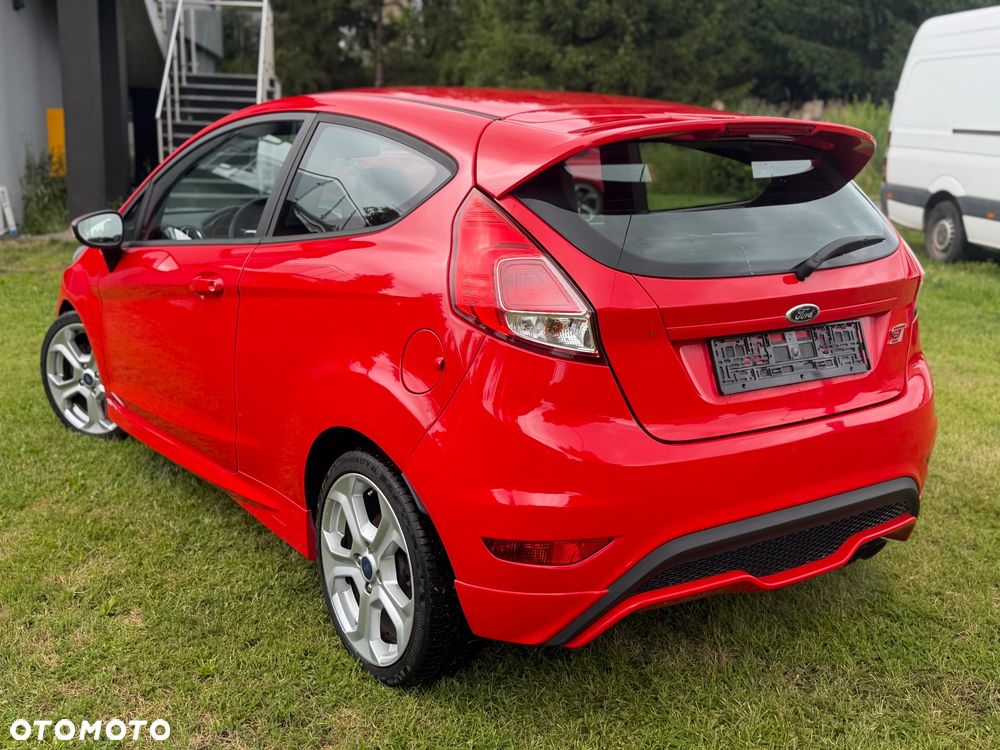 Ford Fiesta 1.6 EcoBoost ST - 6