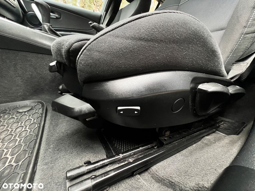 BMW Seria 1 - 19