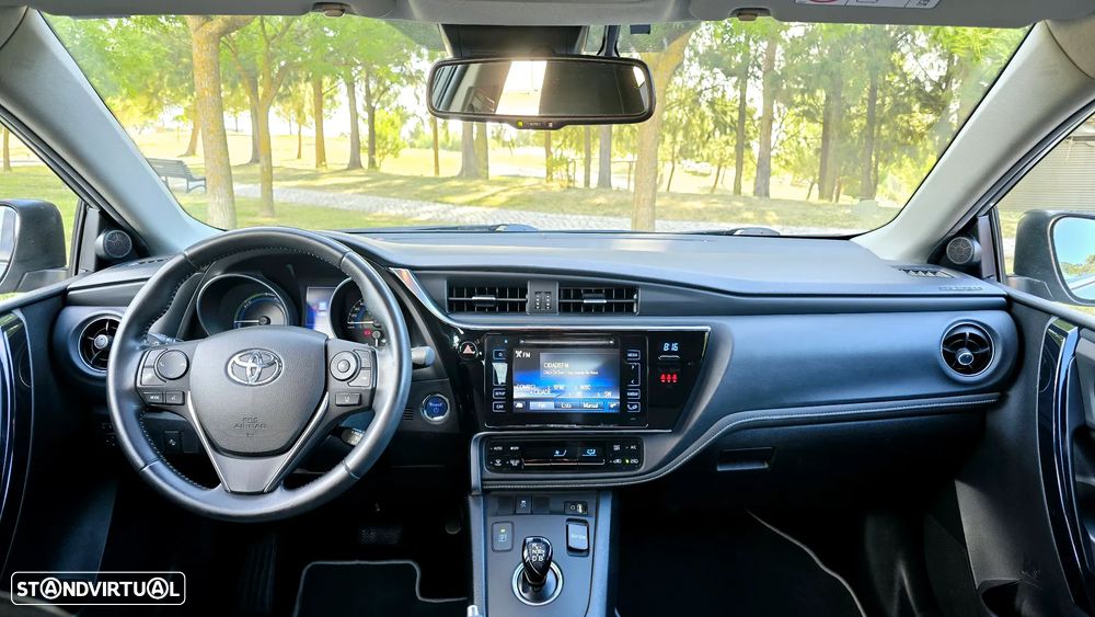 Toyota Auris 1.8 HSD Comfort +P.Techno+P.Sport - 43