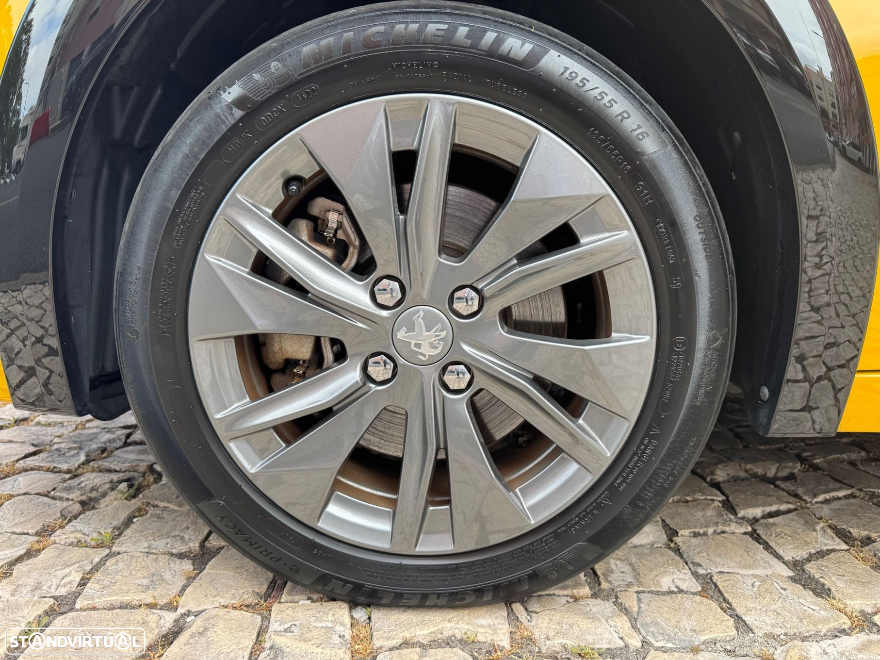 Peugeot e-208 50 kWh Allure - 12