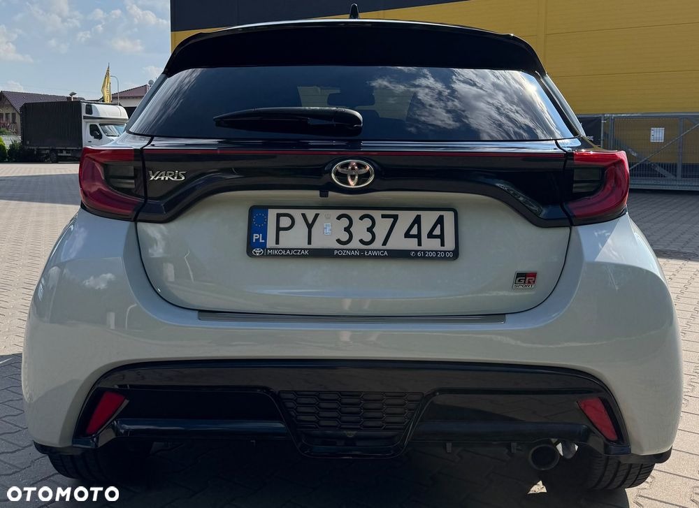Toyota Yaris 1.5 Comfort - 14