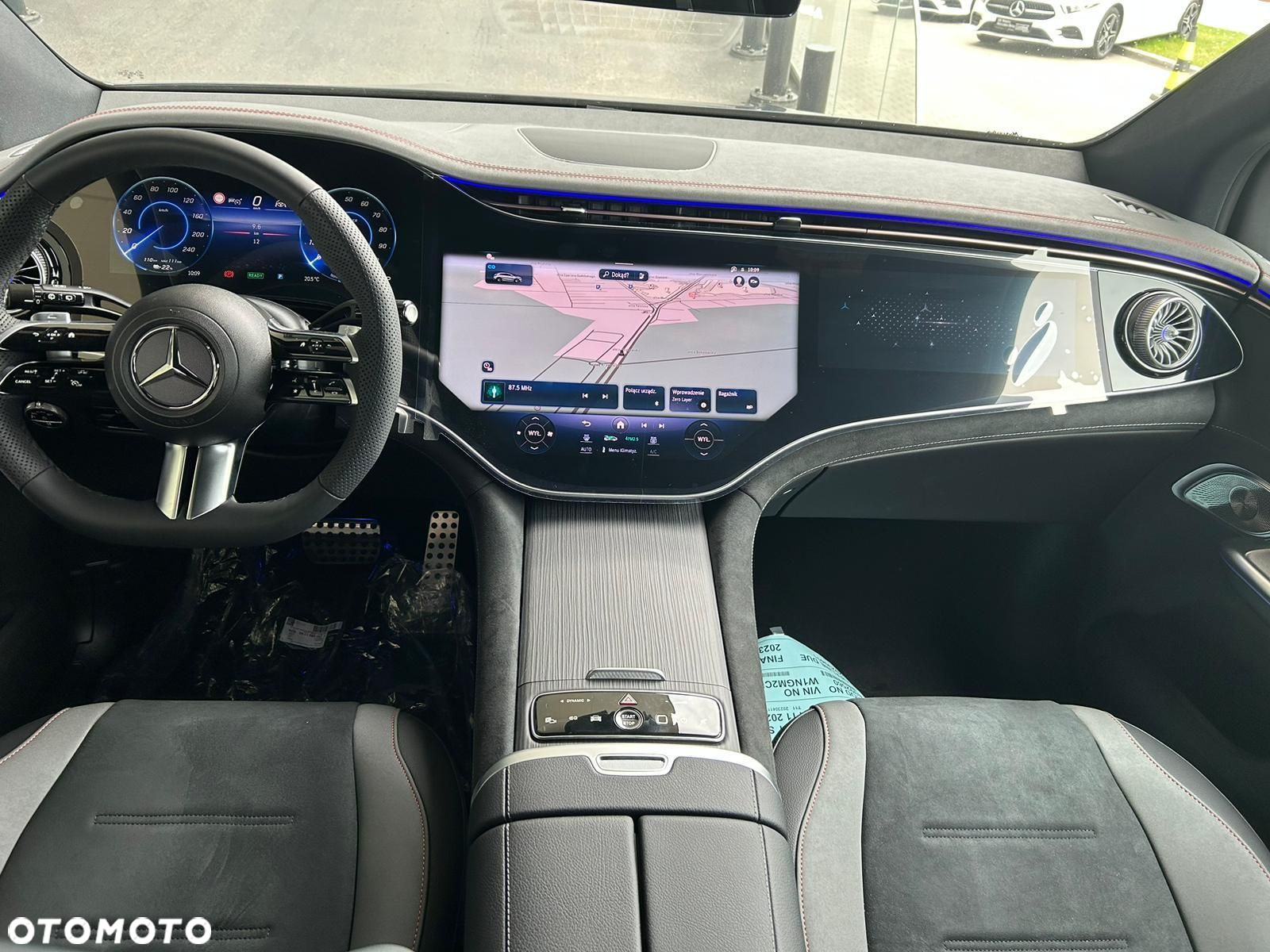 Mercedes-Benz EQE - 8