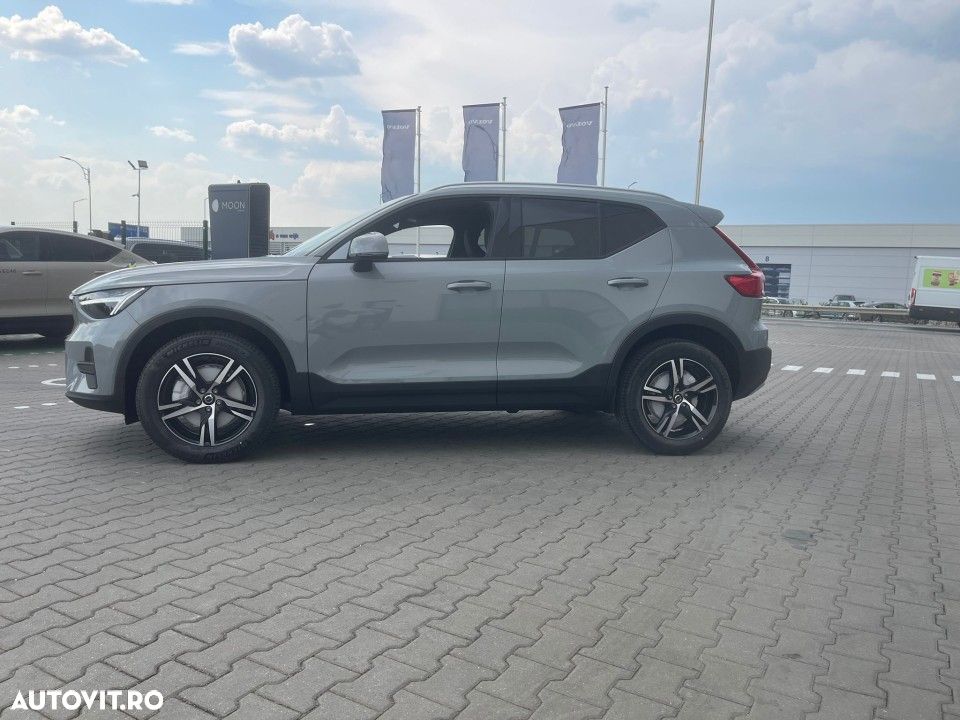 Volvo XC 40 B3 AT FWD MHEV Core - 6